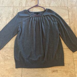 Banana Republic Women’s Size Large Charcoal Gray 3/4 Length Top